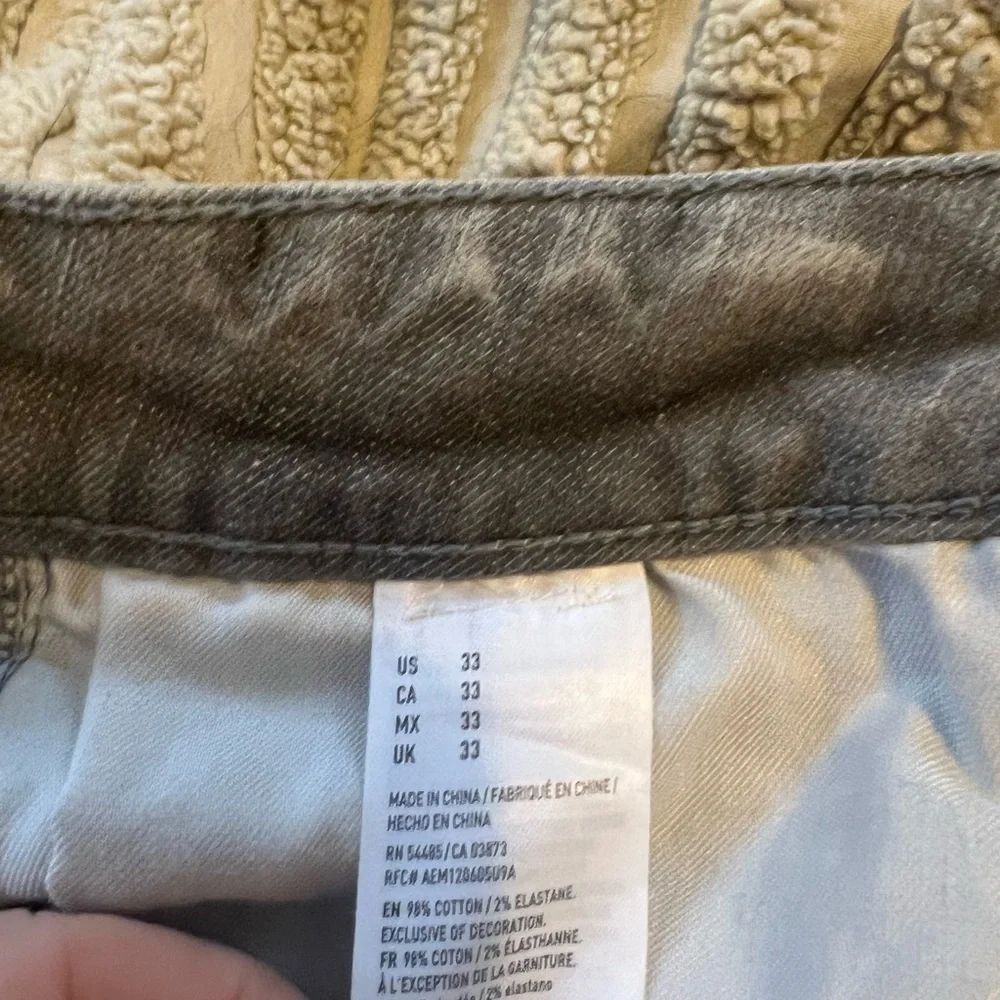 AE Distressed Denim Shorts - Picture 3 of 3